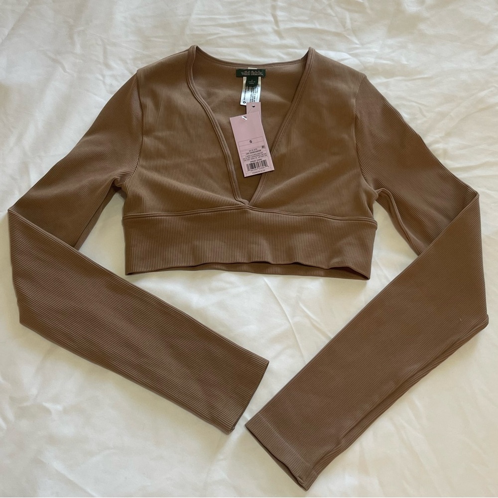 •Small• New Wild Fable Light Brown Seamless Ribbed V-Neck Crop Top